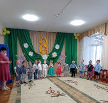8 Марта в группах «Лесовичок» и «Колобок» 8 Марта в группах «Лесовичок» и «Колобок».
